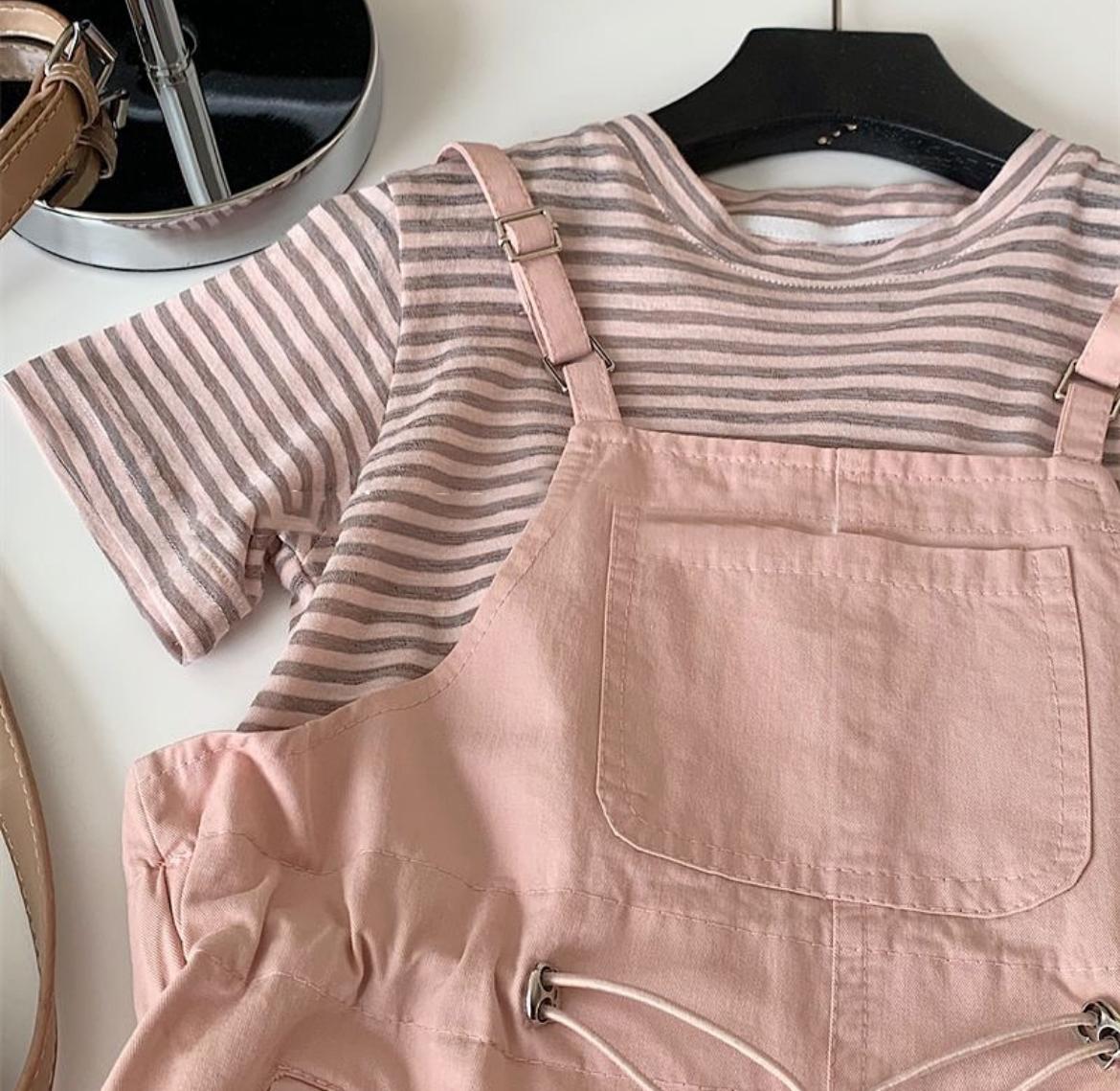 Pink Salopette with a striped grey&pink tshirt