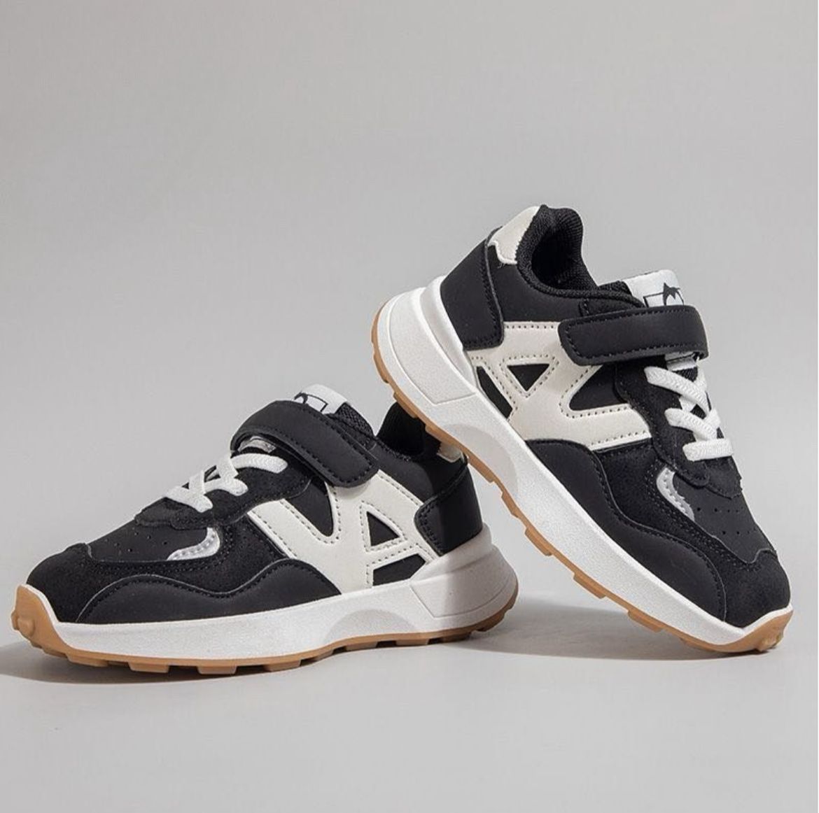 Comfy unisex sneakers