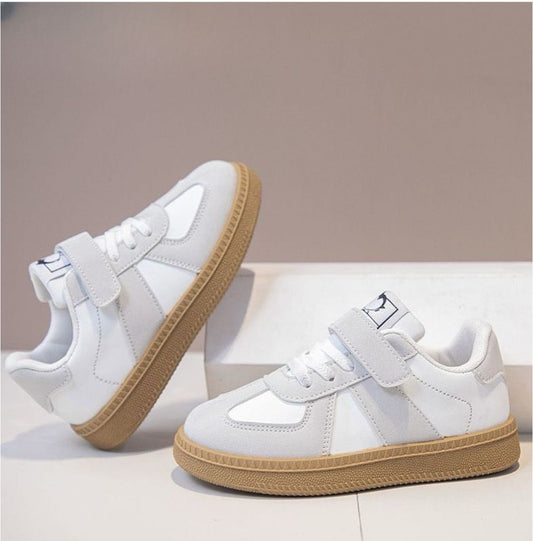 Unisex grey sneakers